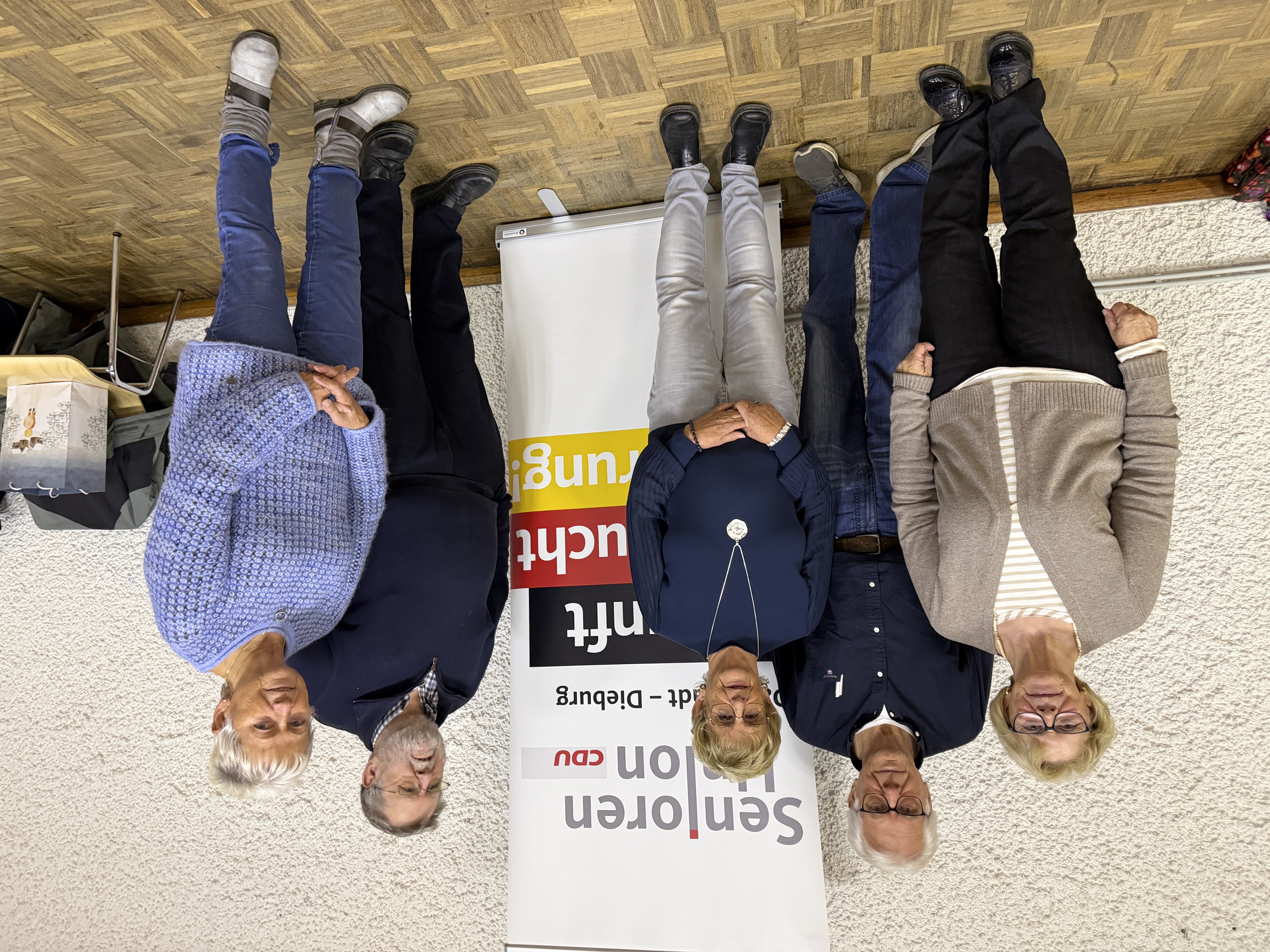 Die wiedergewhlte Vorsitzende Marion Thrmer (Bildmitte) mit ihrem Vorstand: Von links: Anita
Blank, Dieter Moser, Peter Waldmann und Inge Eckmann. Nicht im Bild Siegfried Sudra und
Johannes Blank